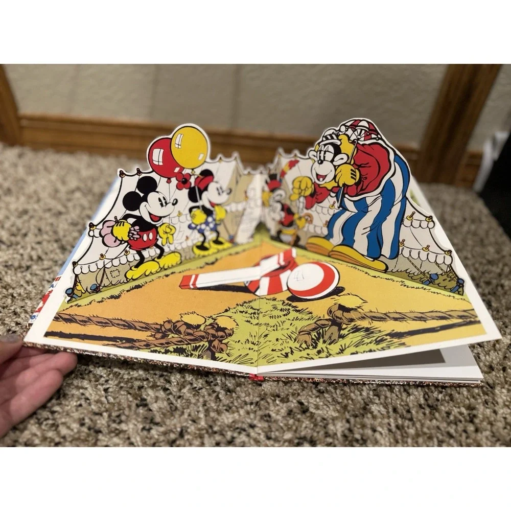 The Pop-Up Mickey Mouse. Disney Vintage Collection, Republished from the 193...
